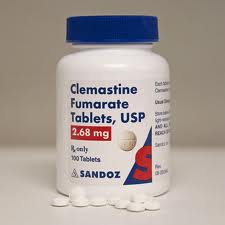 کلماستین (به انگلیسی: clemastine)